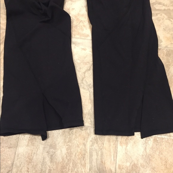 Athleta Capri workout pants sz S flared bottoms - Picture 4 of 5